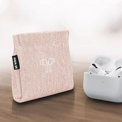 Ut Wire Airpod Accessory Pocket Blush Pink